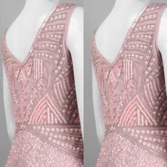 Adrianna Papell beaded V-Neckline sleeveless long gown - Picture 4 of 9